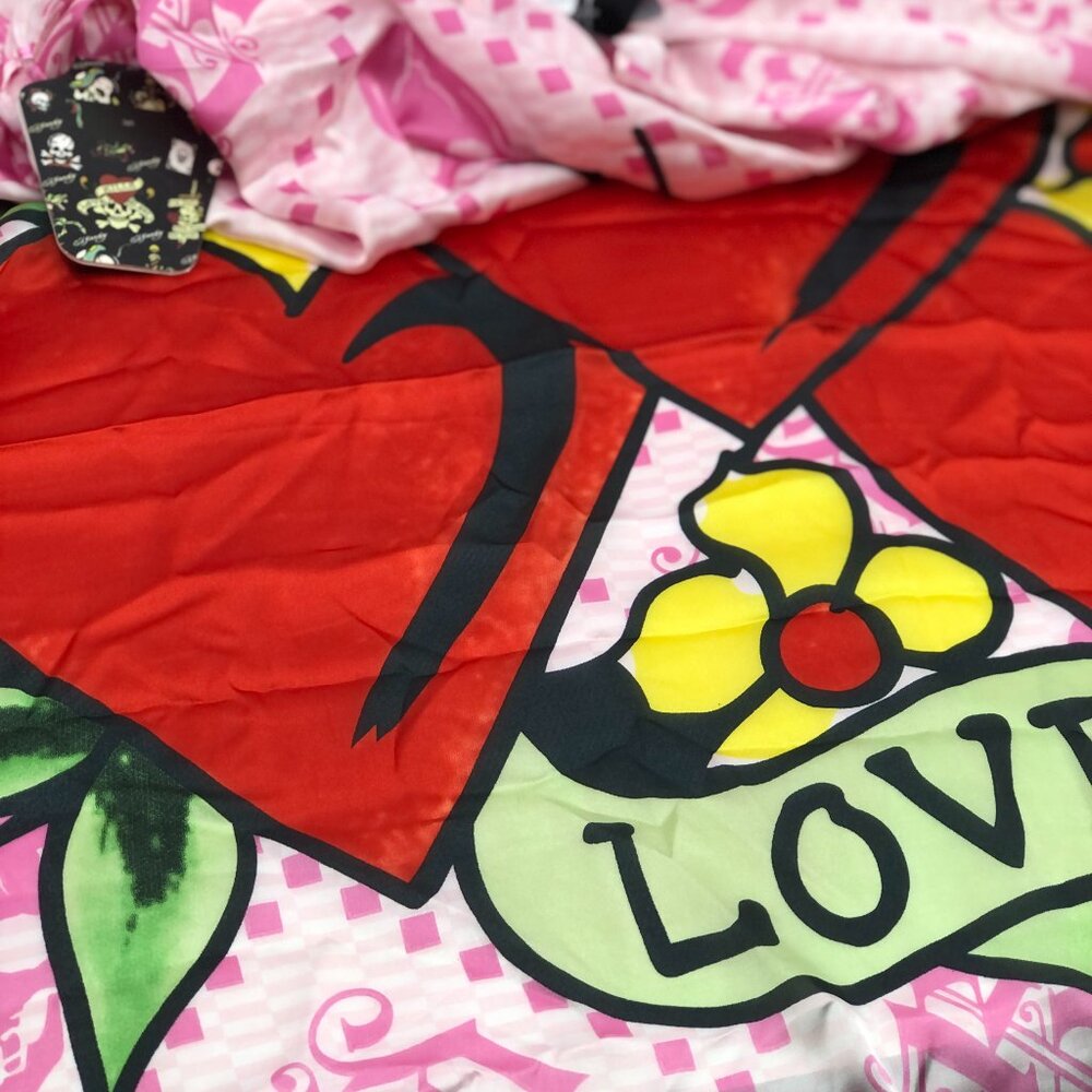 Ed Hardy Bad Romance Head Scarf, 42x42 in, Red Hearts & Pink Skull New with Tag